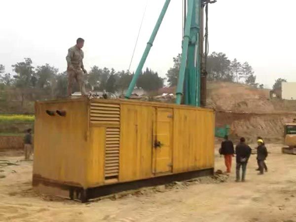 龙圩如何判断水冷式机油散热器密封件是否需要更换？